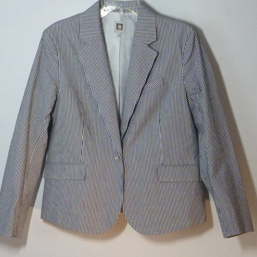 Women's Anne Klein Navy and White Striped Seersucker Blazer - Picture 1 of 9